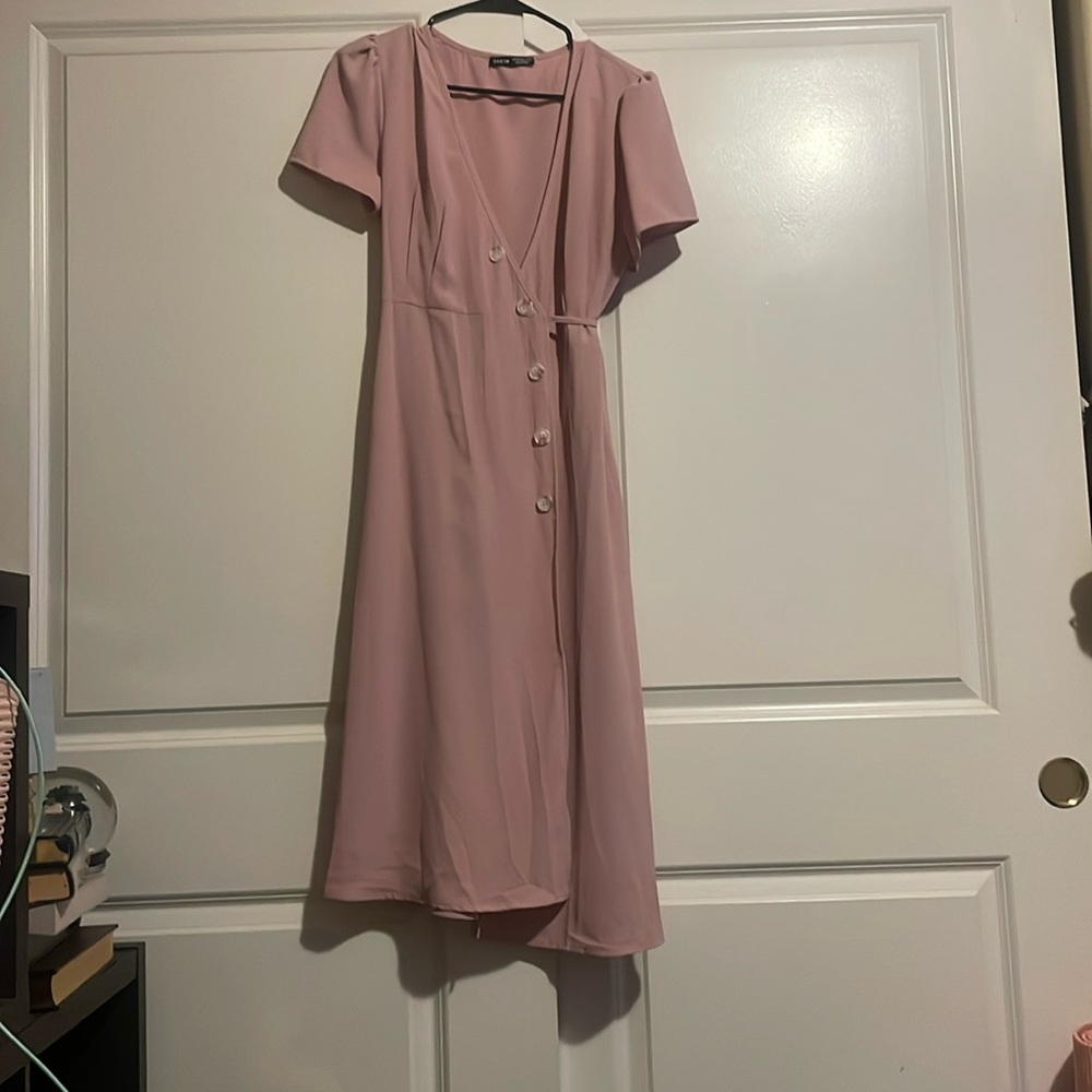 Peachy pink wrap dress. Never worn size Sm/Medium